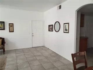 Photo #4: 2646578 Listing 