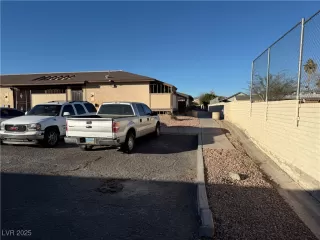 Photo #4: 2646606 Listing 