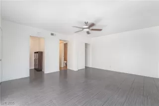 Photo #3: 2646625 Listing