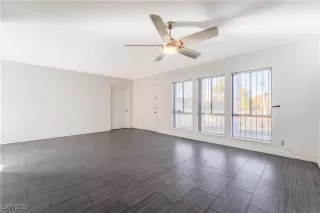 Photo #6: 2646625 Listing