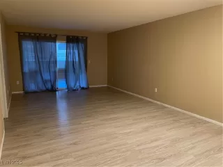 Photo #3: 2646644 Listing 