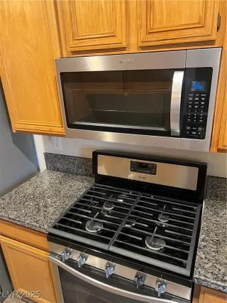 Photo #4: 2646649 Listing 