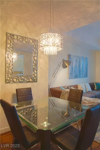 Photo #6: 2646650 Listing 