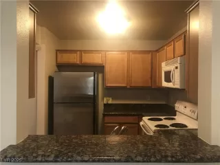 Photo #4: 2646652 Listing 