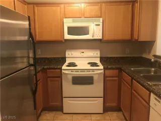 Photo #6: 2646652 Listing 