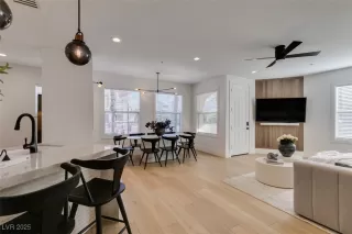 Photo #2: 2646676 Listing 