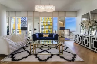 Photo #3: 2646688 Listing 