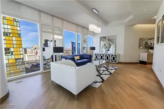 Photo #4: 2646688 Listing 