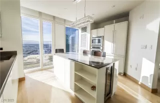 Photo #6: 2646688 Listing 