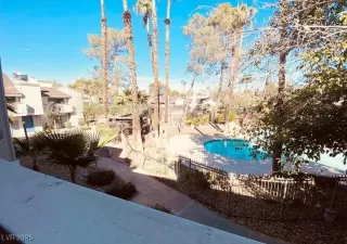 Photo #2: 2646707 Listing 