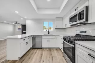 Photo #5: 2646709 Listing