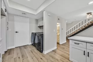 Photo #6: 2646709 Listing