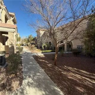 Photo #1: 2646716 Listing 