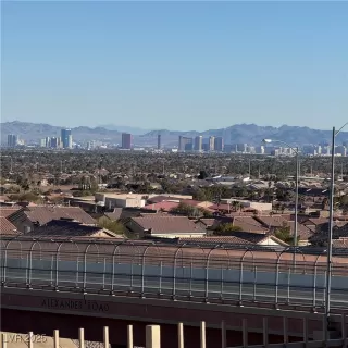 Photo #3: 2646716 Listing 