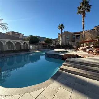 Photo #5: 2646716 Listing 