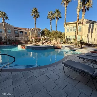 Photo #6: 2646716 Listing 