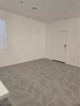 Photo #5: 2646728 Listing 