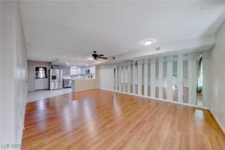 Photo #4: 2646734 Listing