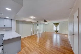 Photo #5: 2646734 Listing