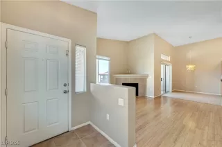 Photo #3: 2646762 Listing 
