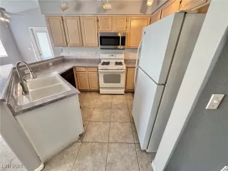 Photo #3: 2646775 Listing 