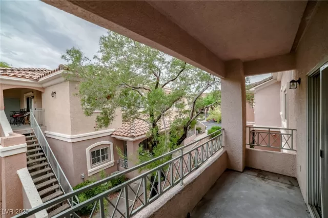 MLS: 2646818 Condo For Sale