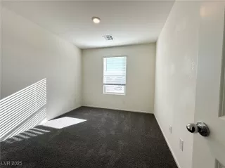 Photo #5: 2646843 Listing 