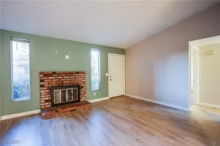 Photo #3: 2646853 Listing