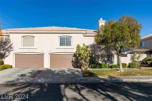 MLS: 2646875 Condo For Sale