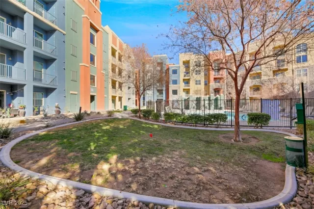 MLS: 2646879 Condo For Sale
