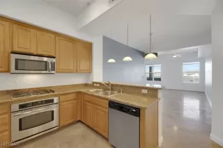 Photo #5: 2646879 Listing 