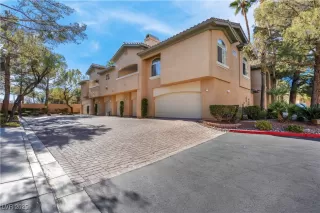 Photo #1: 2646885 Listing