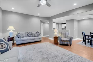 Photo #6: 2646885 Listing