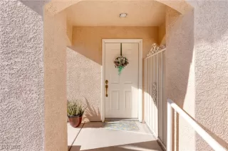 Photo #3: 2646911 Listing