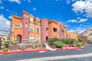 Photo #1: 2646928 Listing