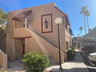 Photo #1: 2646984 Listing