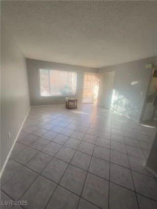 Photo #2: 2646995 Listing 