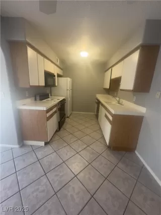 Photo #4: 2646995 Listing 