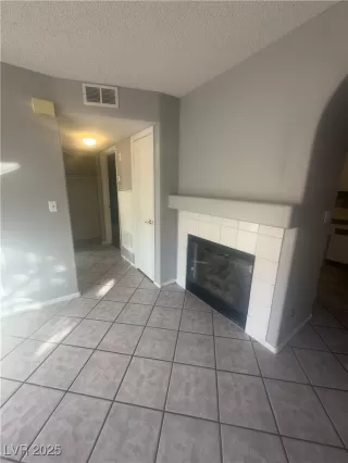 Photo #5: 2646995 Listing 