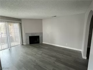 Photo #3: 2647012 Listing 