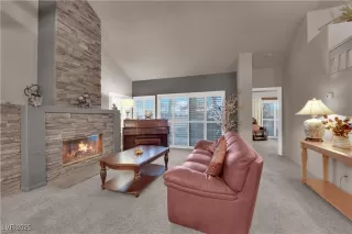 Photo #6: 2647020 Listing