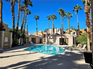 Photo #2: 2647034 Listing 