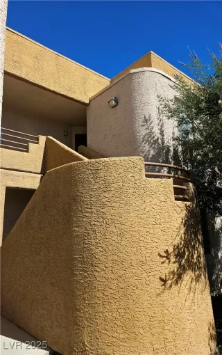 Photo #4: 2647034 Listing 