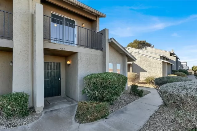 MLS: 2647053 Condo For Sale