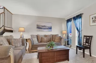 Photo #1: 2647053 Listing