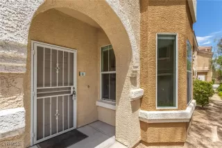 Photo #1: 2647068 Listing 