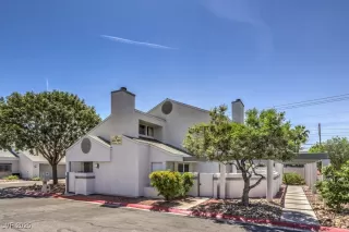 Photo #2: 2647074 Listing