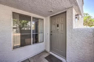 Photo #3: 2647074 Listing