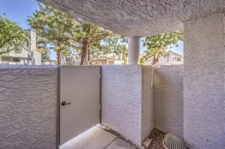 Photo #4: 2647074 Listing