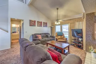 Photo #6: 2647074 Listing